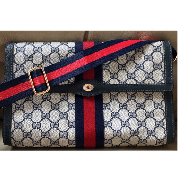 Authentic Vintage Gucci Web Monogram Navy Leather Crossbody Chain Flap Clutch